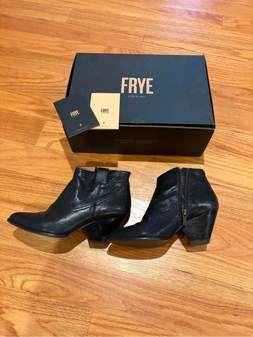FRYE Black Pointed Leather Reina Ankle Booties with Side Zip - Picture 3 of 14